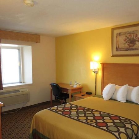 American Best Value Inn Лоренс Екстер'єр фото
